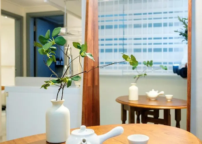 February Special Offer Hongdae Family 6 Pax Renovated Kids Friendly Near Airport Railroad 9min Walk From Hongdae Station #hongdae #familytrip #6guests #yeonnampark 무료주차 무료와이파이 무료넷플릭스 호텔식침구 제공 Seul