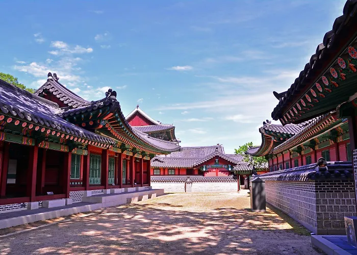 February Special Offer Hongdae Family 6 Pax Renovated Kids Friendly Near Airport Railroad 9min Walk From Hongdae Station #hongdae #familytrip #6guests #yeonnampark 무료주차 무료와이파이 무료넷플릭스 호텔식침구 제공 *